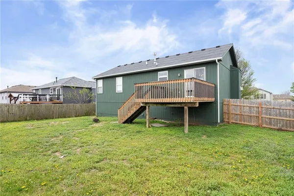 $299,900 | 705 Fall Creek Circle, Belton, MO 64012