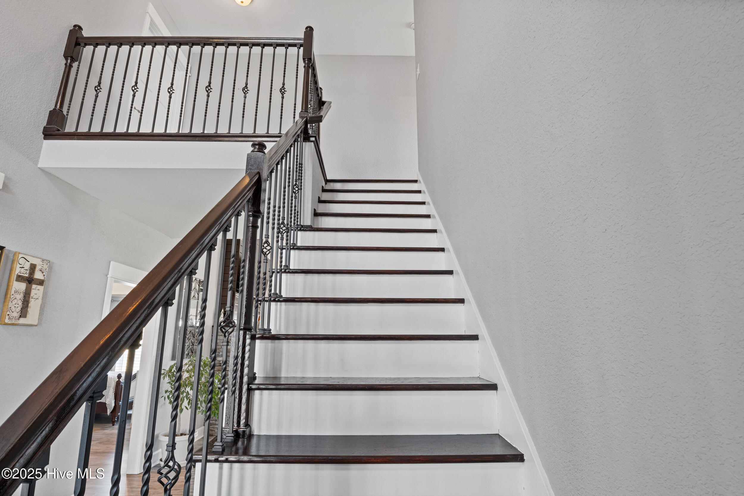 292 Highway 34 Camden, NC 27921 - Photo 15 of 43 Stairs