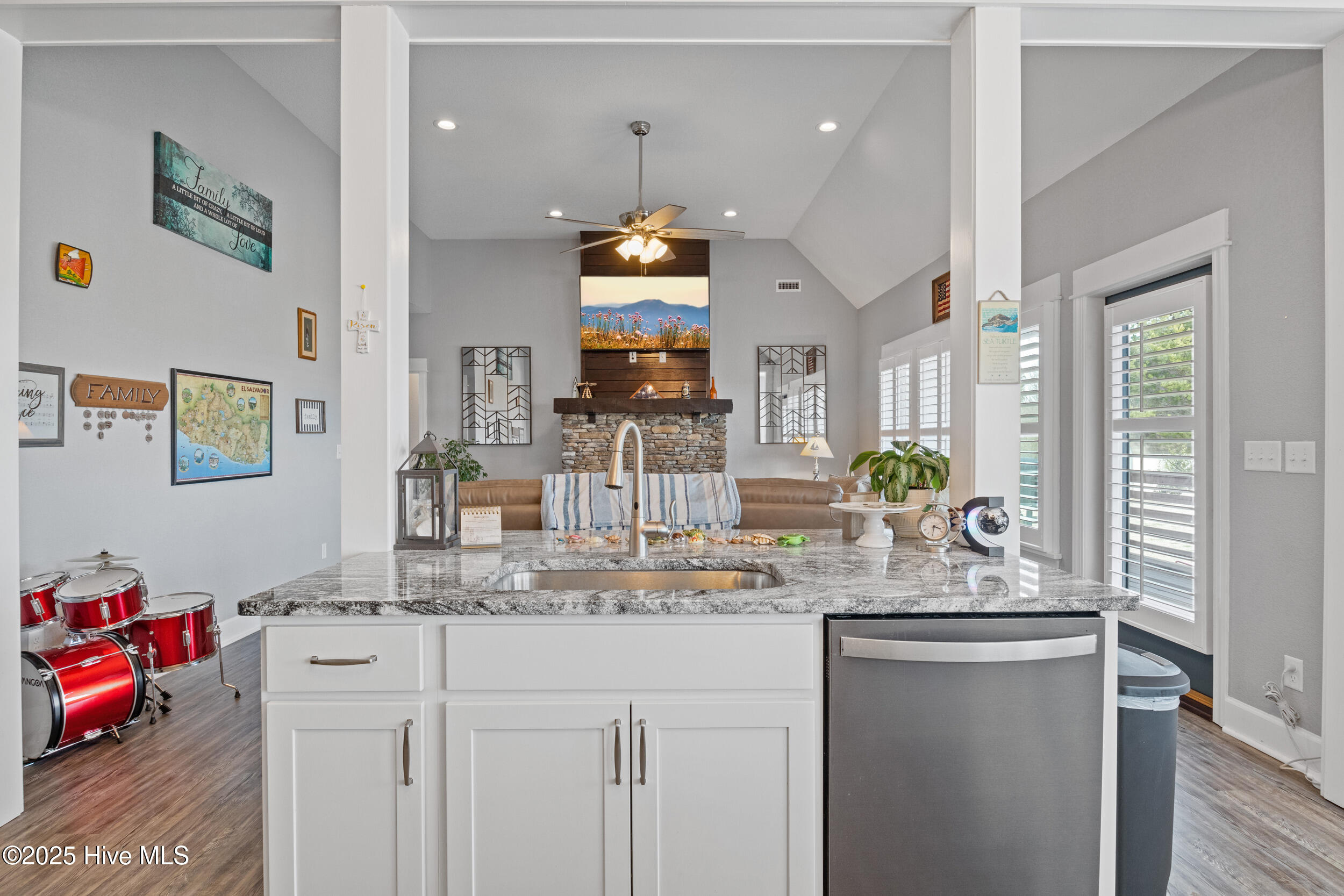 292 Highway 34 Camden, NC 27921 - Photo 9 of 43 Kitchen