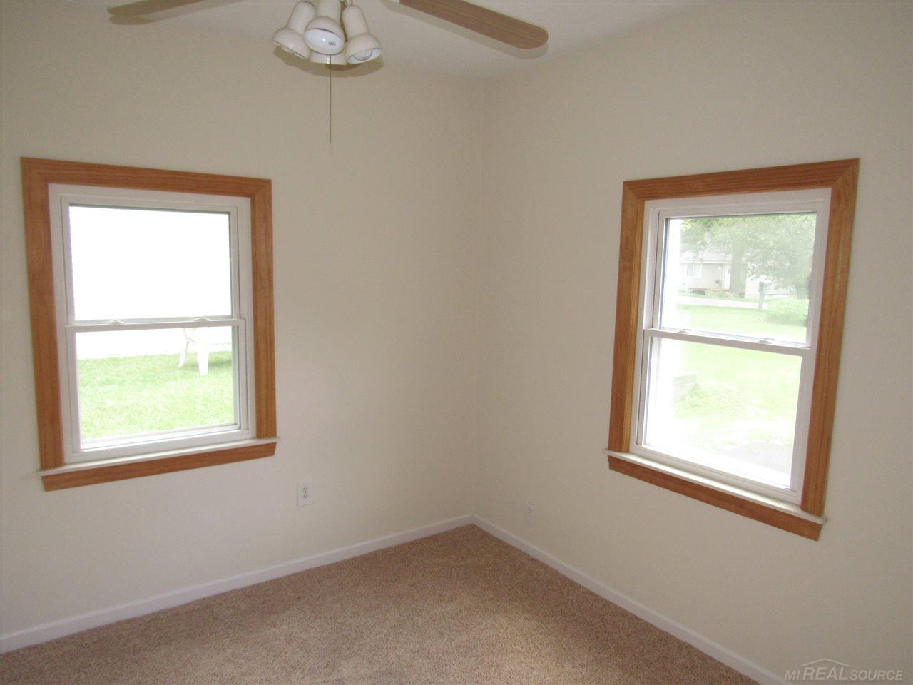 3854 Mapleleaf Road Waterford, MI 48328 - Photo 33 of 35 Gallery Image 33