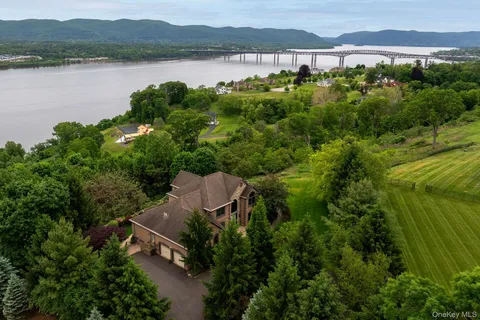 $1,925,000 | 36 Sloane Road, Newburgh, NY 12550