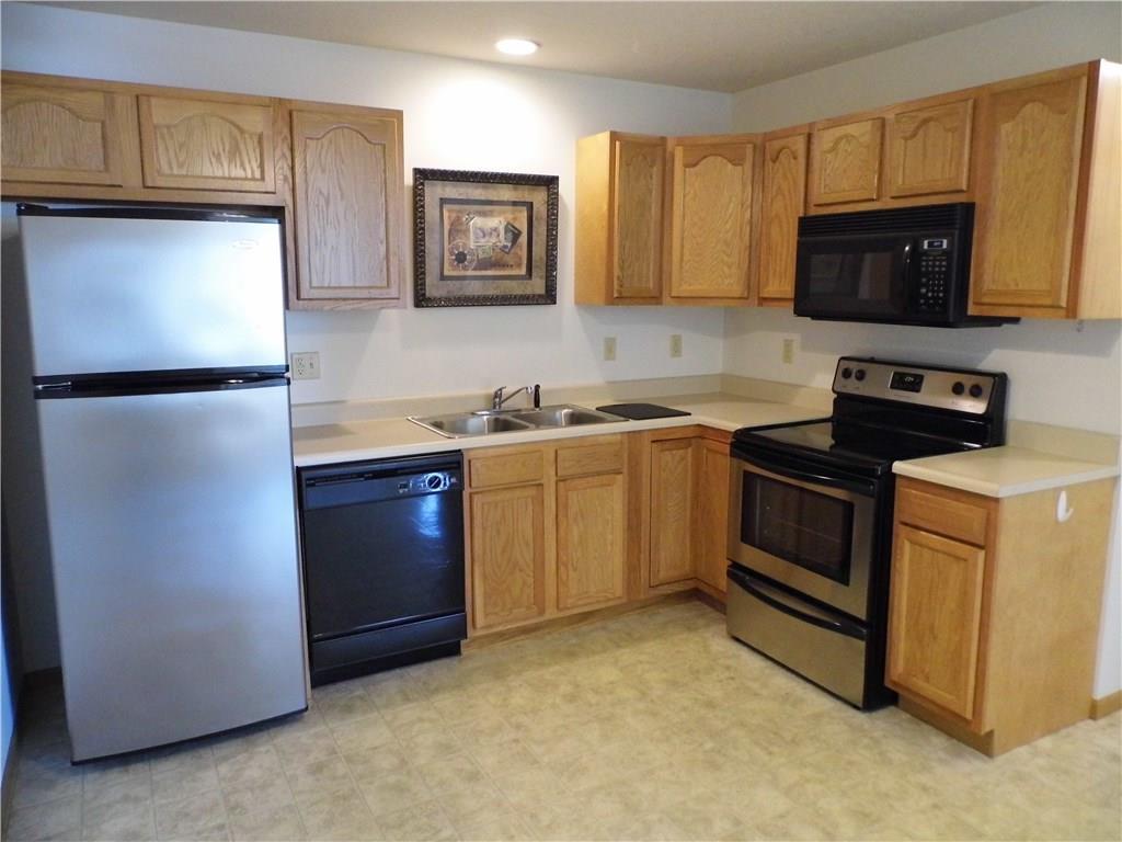 1043 Ridge Street Wapakoneta, OH 45895 - Photo 2 of 20
