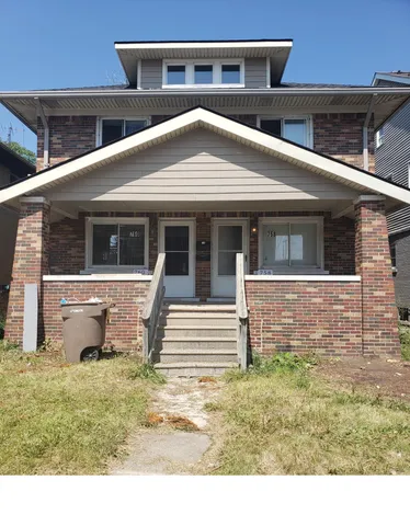 $1,200 | 758 West Huron Street, Pontiac, MI 48341