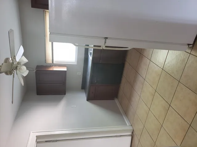 $1,200 | 758 West Huron Street, Pontiac, MI 48341