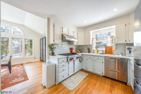 $1,795,000 | 250 Old Short Hills Road, Short Hills, NJ 07078