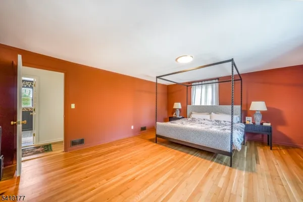 $1,795,000 | 250 Old Short Hills Road, Short Hills, NJ 07078