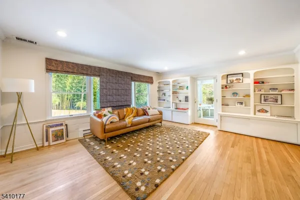 $1,795,000 | 250 Old Short Hills Road, Short Hills, NJ 07078