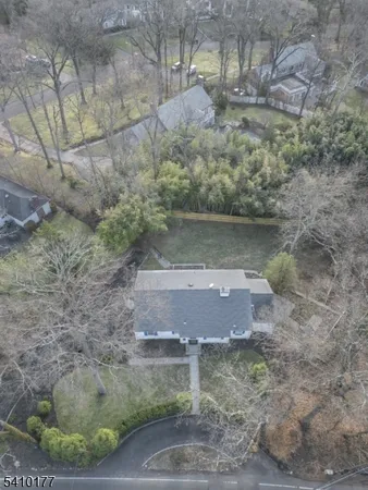 $1,795,000 | 250 Old Short Hills Road, Short Hills, NJ 07078