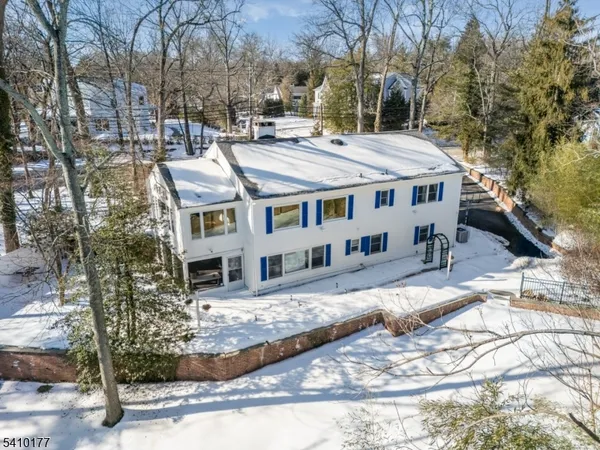 $1,795,000 | 250 Old Short Hills Road, Short Hills, NJ 07078