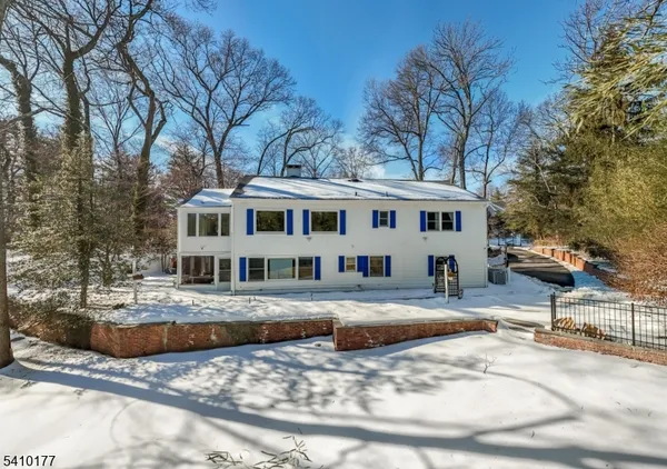 $1,795,000 | 250 Old Short Hills Road, Short Hills, NJ 07078