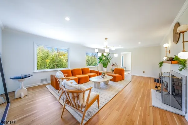 $1,795,000 | 250 Old Short Hills Road, Short Hills, NJ 07078