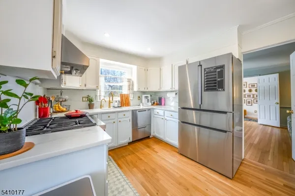 $1,795,000 | 250 Old Short Hills Road, Short Hills, NJ 07078