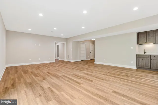 $2,660,000 | 2300 Meridian Street, Falls Church, VA 22046