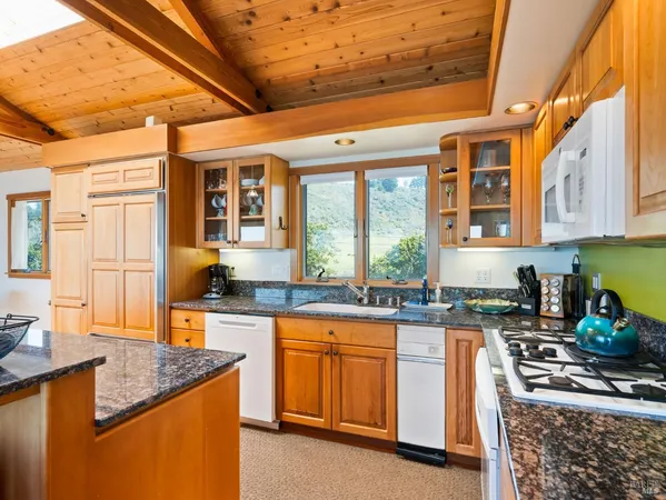 $1,995,000 | 7400 Highway 1, Elk, CA 95432