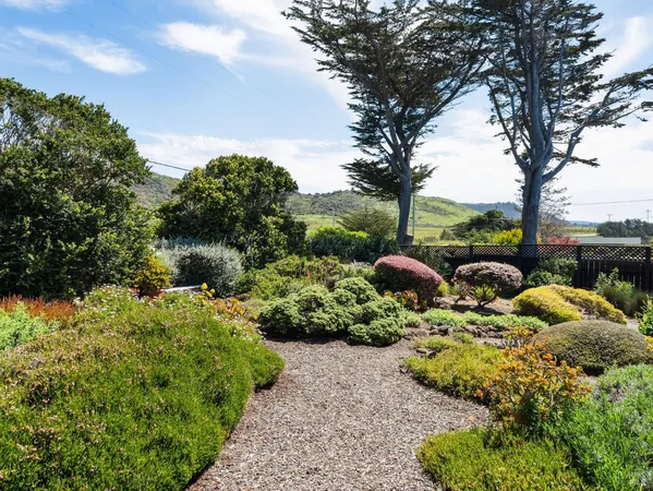 $1,995,000 | 7400 Highway 1, Elk, CA 95432