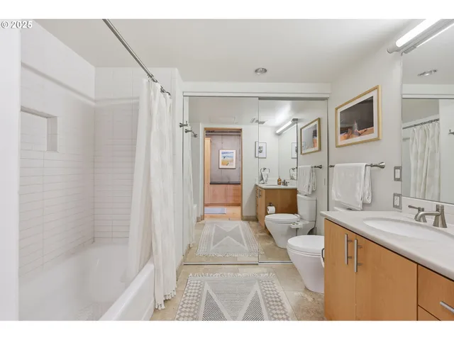 $339,000 | 4216 North Mississippi Avenue, Unit 211, Portland, OR 97217