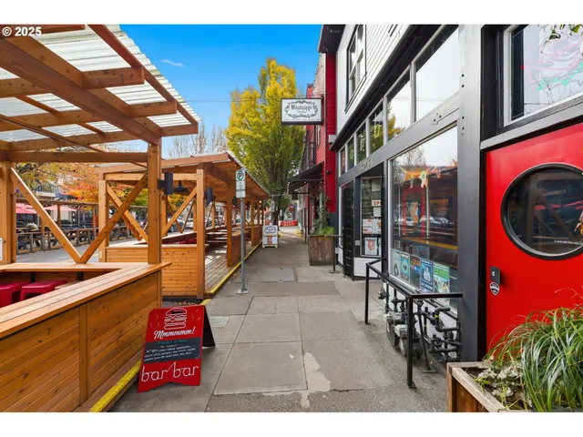 $339,000 | 4216 North Mississippi Avenue, Unit 211, Portland, OR 97217