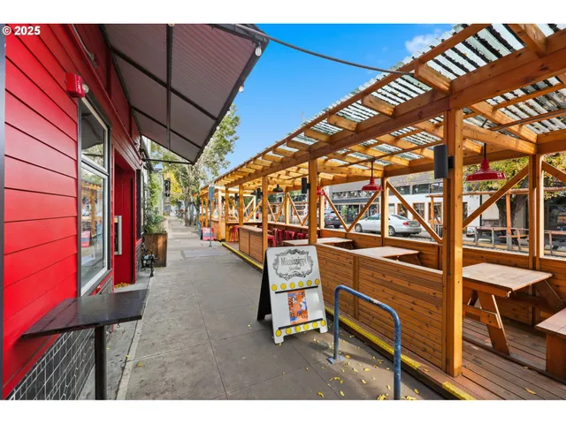 $339,000 | 4216 North Mississippi Avenue, Unit 211, Portland, OR 97217