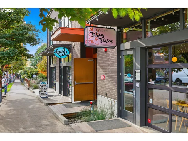 $339,000 | 4216 North Mississippi Avenue, Unit 211, Portland, OR 97217