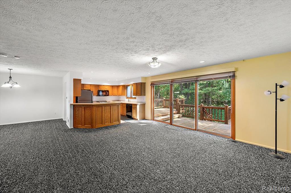6583 Ridgeview Drive Clarkston, MI 48346 - Photo 12 of 65