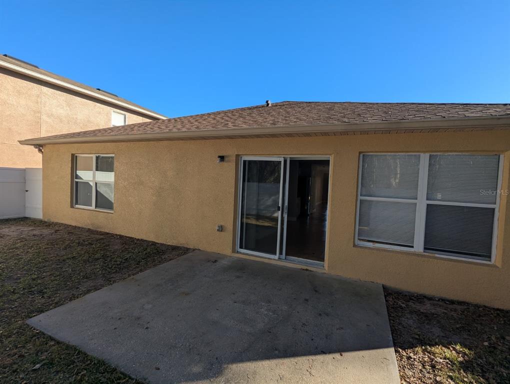 1538 Algonkin Loop Orlando, FL 32828 - Photo 6 of 48 a front view of a house