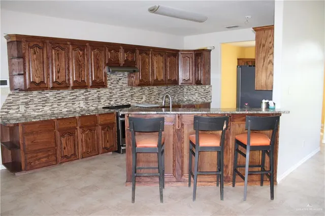 $850,000 | 375 West W Cr, Falfurrias, TX 78355