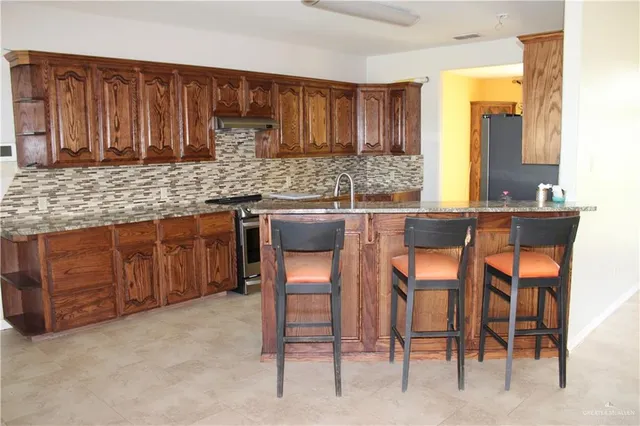 $850,000 | 375 West W Cr, Falfurrias, TX 78355