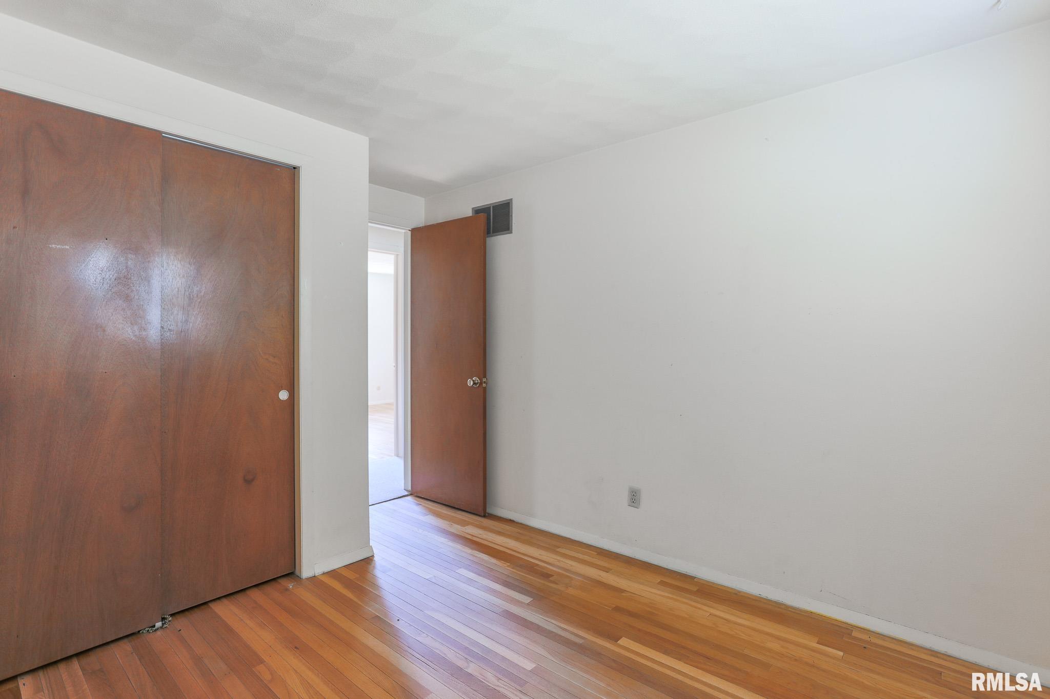 1203 Springfield Road East Peoria, IL 61611 - Photo 19 of 29 Gallery Image 19