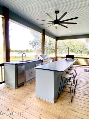 $400,000 | 11 Long Island Road, Poplarville, MS 39470