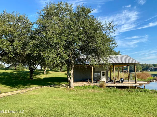 $400,000 | 11 Long Island Road, Poplarville, MS 39470