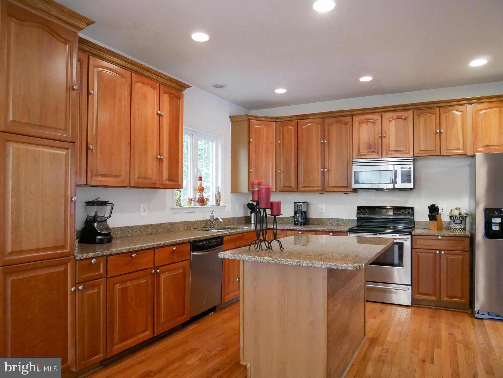 10409 Colesville Road Silver Spring, MD 20901 - Photo 14 of 30 Kitchen