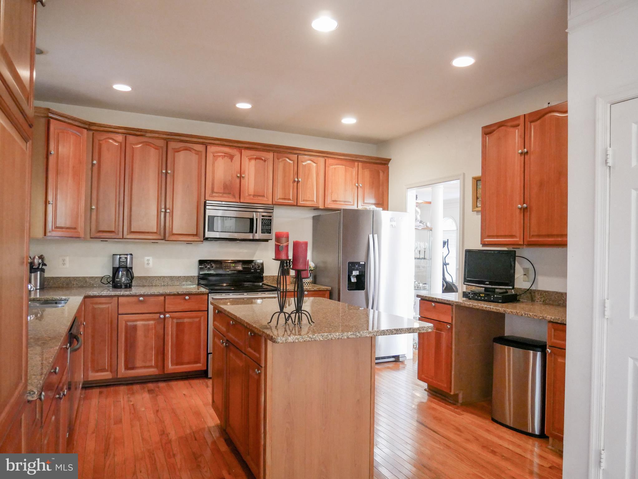 10409 Colesville Road Silver Spring, MD 20901 - Photo 16 of 30 Kitchen