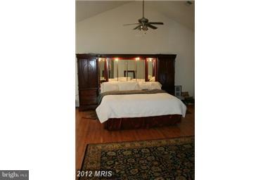 10409 Colesville Road Silver Spring, MD 20901 - Photo 19 of 30 Bedroom (Master)