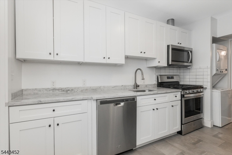 159 Forest Street, Unit 2 Montclair, NJ 07042 - Photo 12 of 27