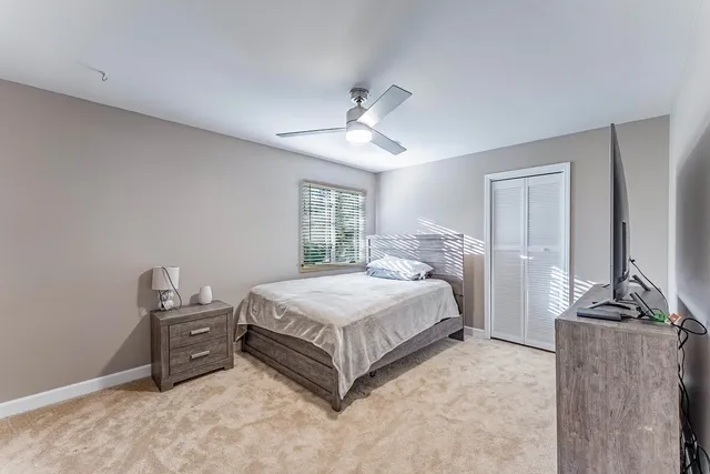 $829,900 | 120 Pratt Boulevard, Schaumburg, IL 60193