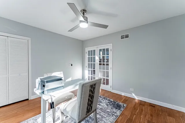 $829,900 | 120 Pratt Boulevard, Schaumburg, IL 60193