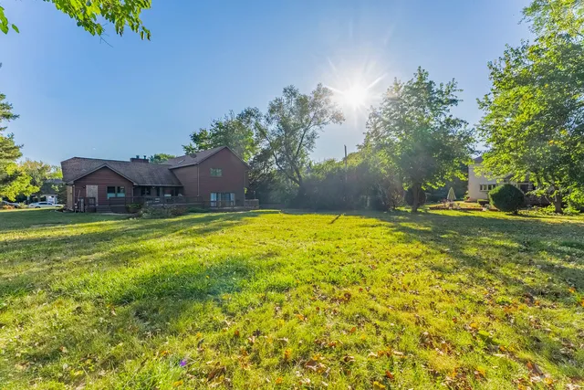 $829,900 | 120 Pratt Boulevard, Schaumburg, IL 60193