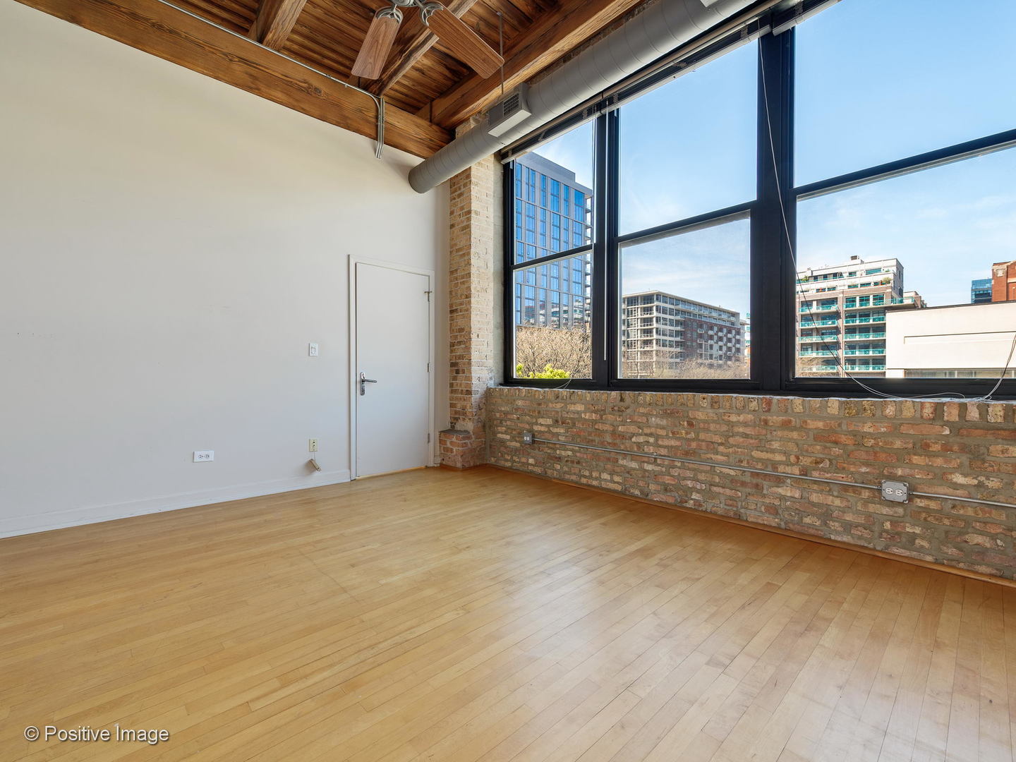 11 North Green Street, Unit 3CD Chicago, IL 60607 - Photo 16 of 40 a view of a room with window