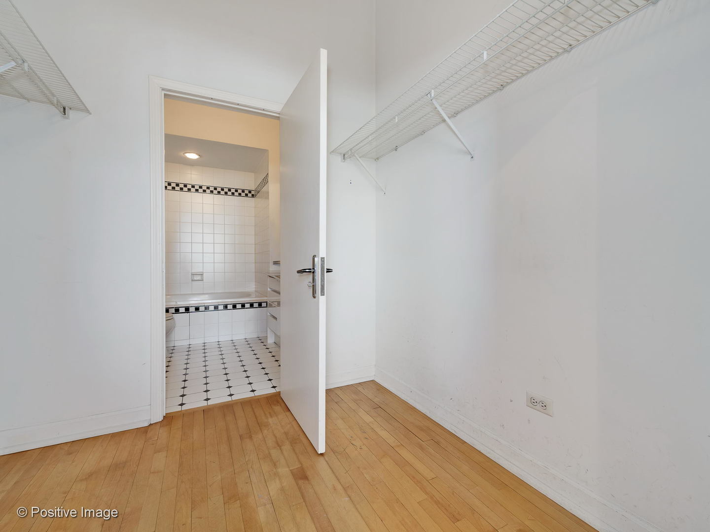 11 North Green Street, Unit 3CD Chicago, IL 60607 - Photo 18 of 40 a view of an empty room