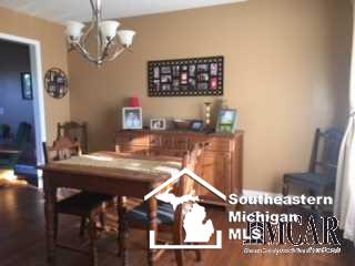 10954 Otter Road Carleton, MI 48117 - Photo 8 of 12 21472820-7.JPG