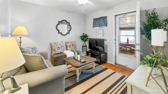 $599,999 | 2880 Brookfield Drive, Yorktown Heights, NY 10598