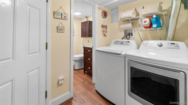 $599,999 | 2880 Brookfield Drive, Yorktown Heights, NY 10598