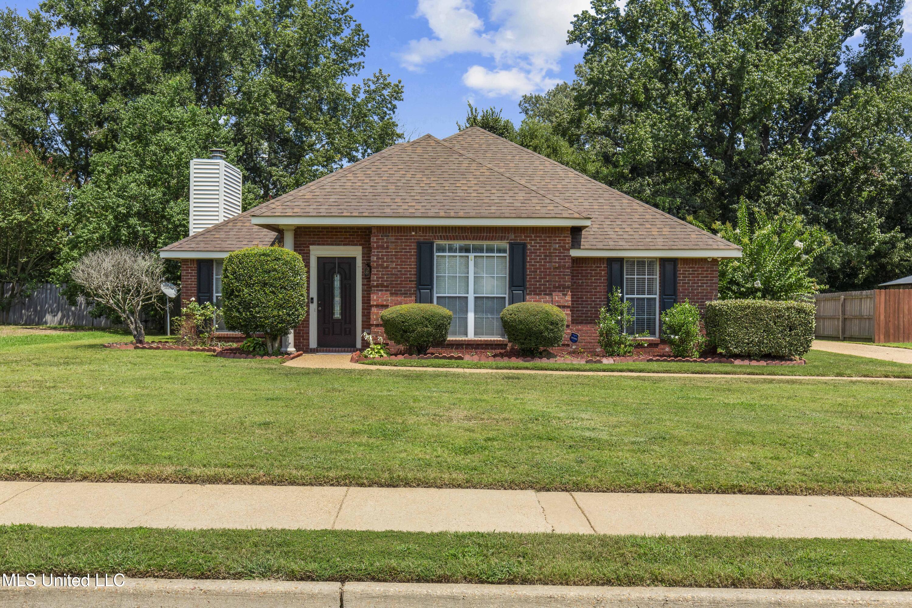 128 Hunters Row Madison, MS 39110 - Photo 1 of 23 house