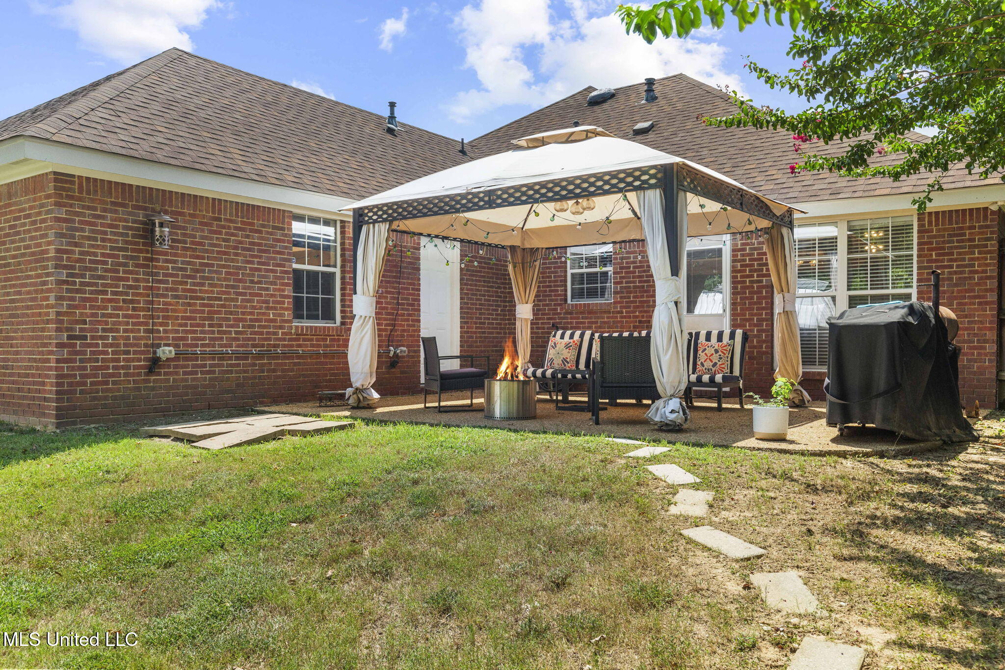 128 Hunters Row Madison, MS 39110 - Photo 20 of 23 600AD3FF-31C6-4239-867E-0569AE98DFB8