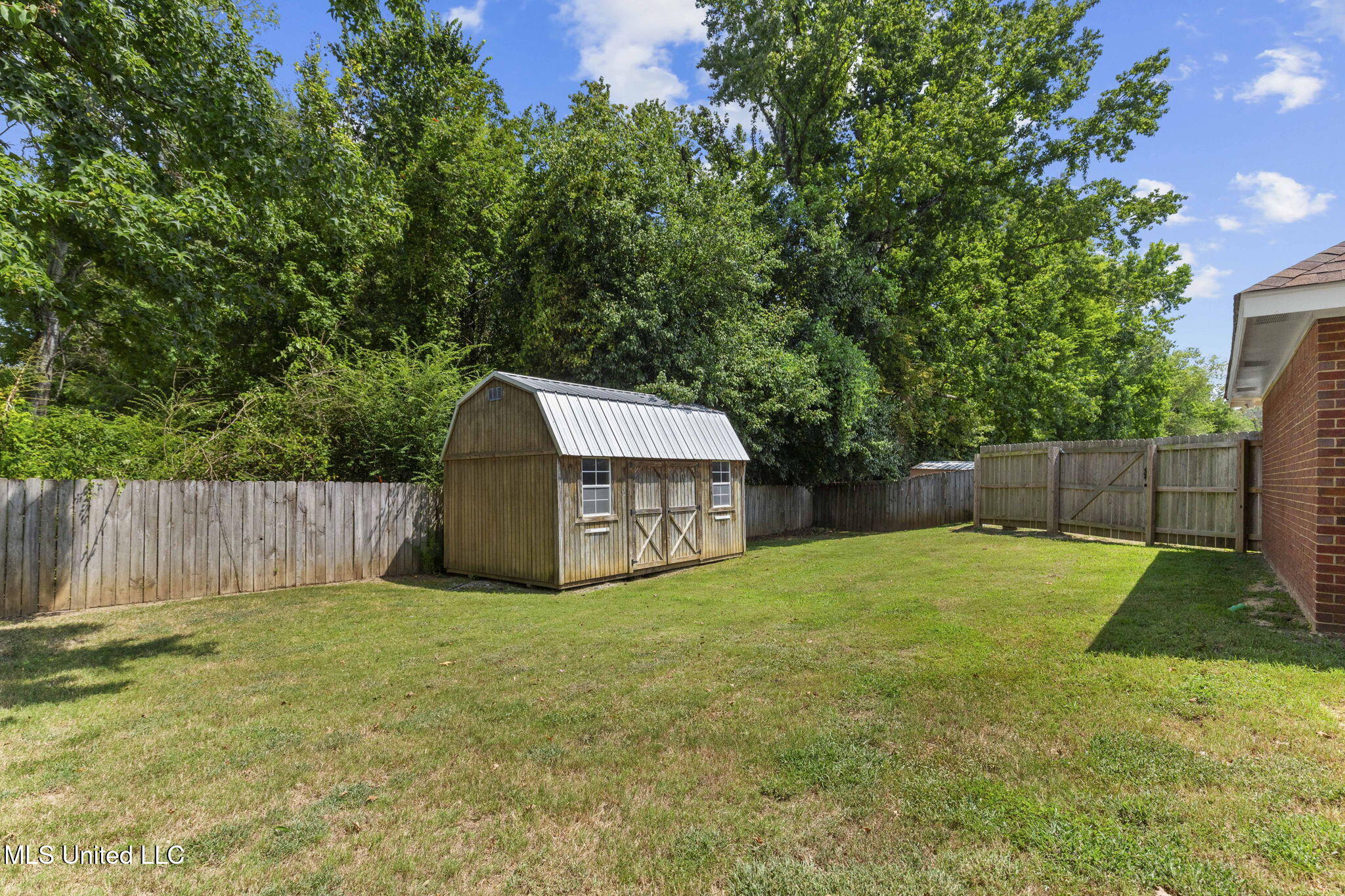 128 Hunters Row Madison, MS 39110 - Photo 21 of 23 413074AC-74A8-41E7-BEC8-DE01A3F33184