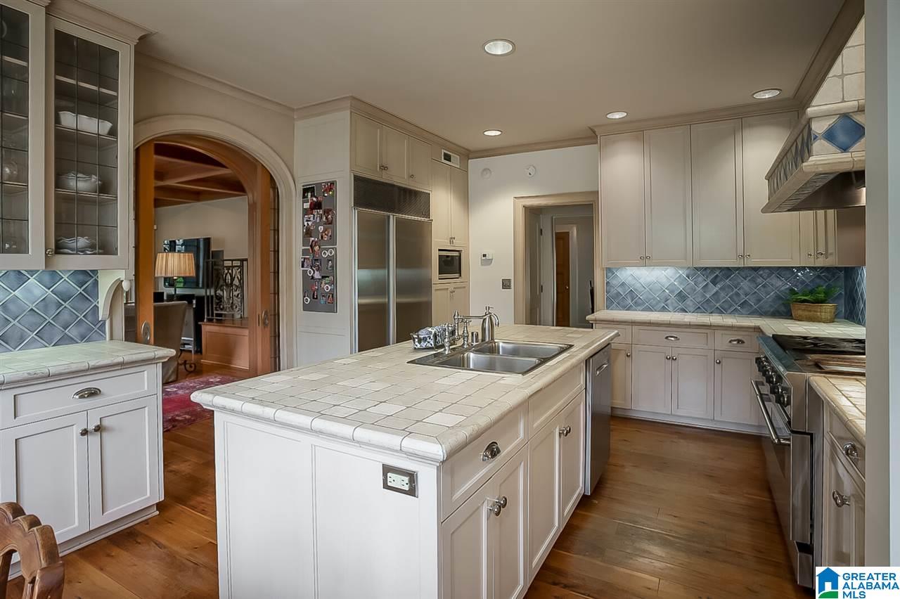 3025 Canterbury Road Birmingham, AL 35223 - Photo 14 of 50