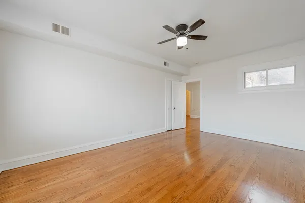 $1,450 | 7839 South Kingston Avenue, Unit 3, Chicago, IL 60649
