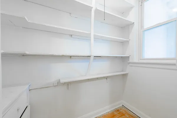 $1,450 | 7839 South Kingston Avenue, Unit 3, Chicago, IL 60649