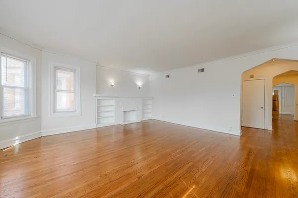 $1,450 | 7839 South Kingston Avenue, Unit 3, Chicago, IL 60649