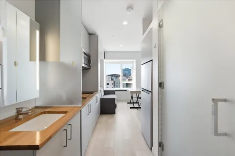 $1,750 | 190 Academy Street, Unit 709, Jersey City, NJ 07306